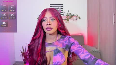 Snapshot of aria_brown_19 chatting on October 26, 10:05 pm    ARIA    online show from October 26, 10:05 pm