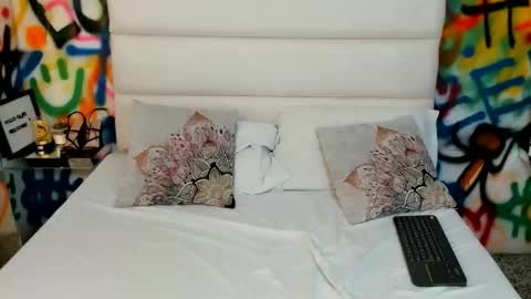 aria online show from February 9, 2:19 pm