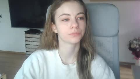 AriaCreazy online show from April 6, 6:14 am