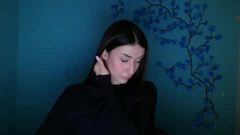 Ariana online show from February 11, 12:50 pm