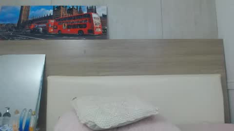 Ariana online show from April 13, 2:07 pm