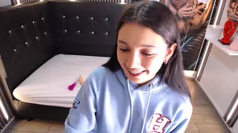 ariana_toro online show from December 23, 1:42 am