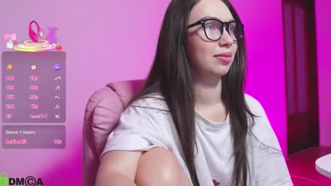 arianahot777 online show from December 16, 9:42 pm