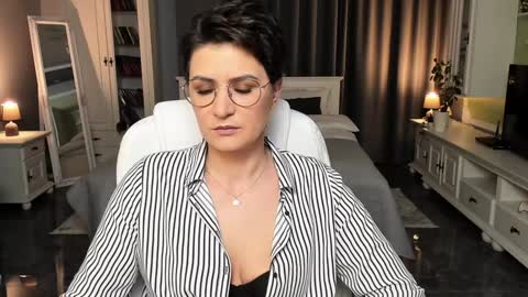 Ana online show from January 28, 3:35 pm