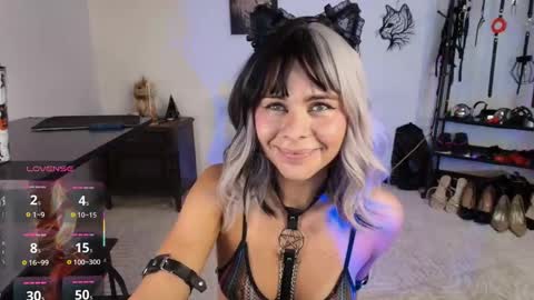 arianna_connorr online show from March 5, 12:06 am