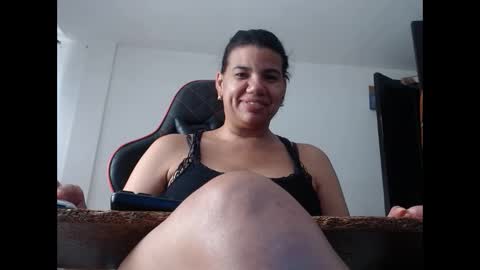 ariannaloovel online show from February 9, 7:38 pm