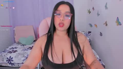 Snapshot of ariannna08_ chatting on December 16, 5:06 am ariannna08_ online show from December 16, 5:06 am