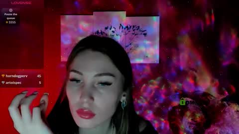 ariel_shadow online show from November 30, 2:43 pm