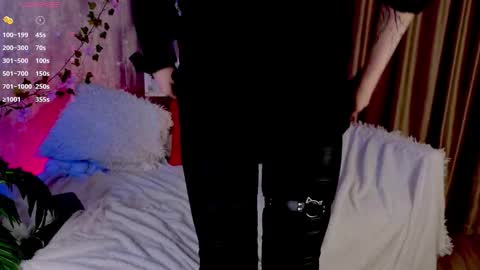 Dee online show from March 2, 4:34 am