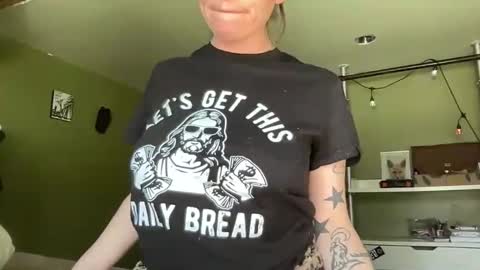 ariel  colin when hes here online show from February 28, 3:11 pm