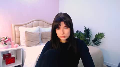 Ari online show from November 30, 9:24 am