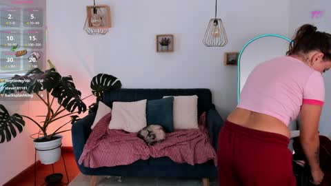 Ari  online show from April 5, 7:35 pm