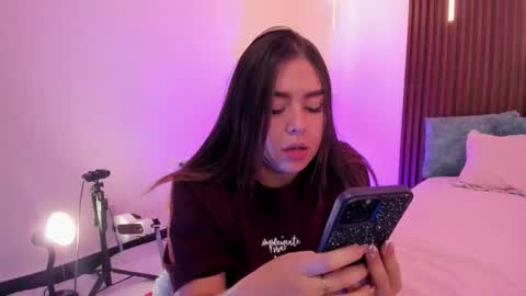  Arianna  online show from February 9, 1:46 pm