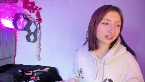 Ariel online show from March 2, 4:23 am