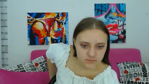 arinabelle online show from October 17, 5:21 am