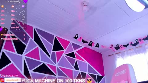 Aria online show from October 28, 8:03 pm