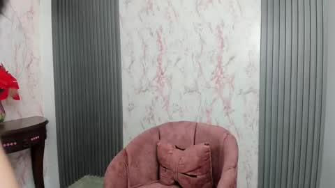 arisha_lee2 online show from January 14, 2:29 am