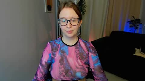 Snapshot of arizzzona_baby chatting on October 17, 6:27 am Arizona online show from October 17, 6:27 am