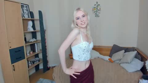 Emily online show from June 1, 9:11 am