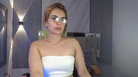 ashley__tylor online show from October 12, 12:46 am