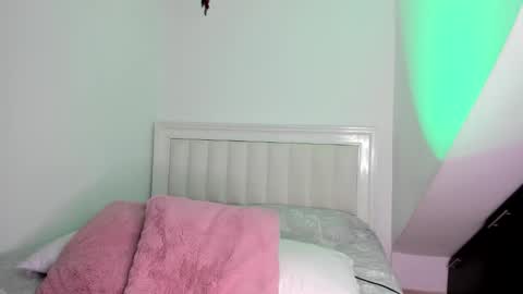 ashley_blair online show from December 15, 8:58 pm