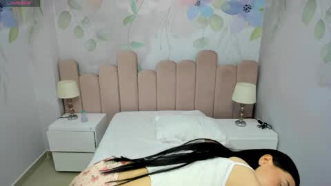 ASHLEY online show from April 12, 7:55 am