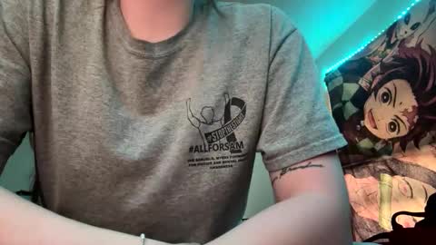 ashleyynicholee online show from October 24, 8:27 pm