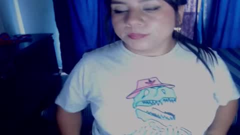 ashlie fisher1 online show from September 25, 7:12 pm