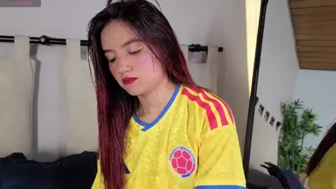 ashly_jones_ online show from July 4, 4:41 am