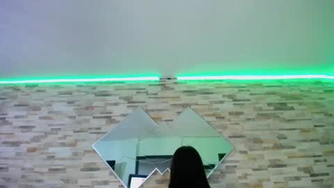 Snapshot of ashlye_hill chatting on February 20, 3:23 am Ashlye  online show from February 20, 3:23 am