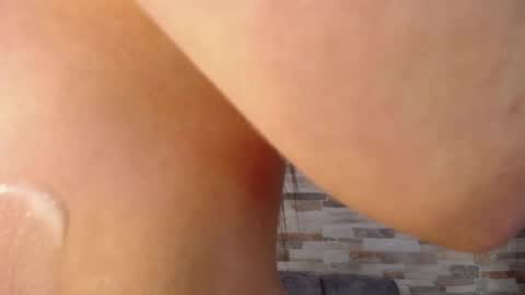 Snapshot of ashlye_hill chatting on December 6, 7:21 am Ashlye  online show from December 6, 7:21 am