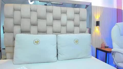 ashlyn online show from February 10, 8:42 pm