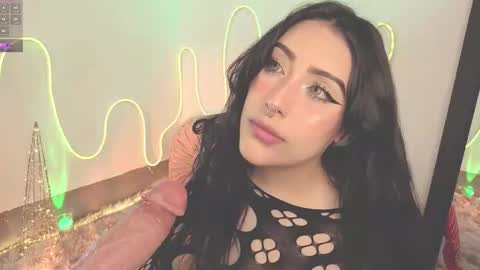 Ash  online show from December 4, 8:20 pm