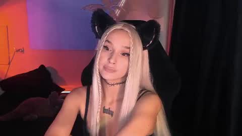 Mila online show from June 18, 5:42 am