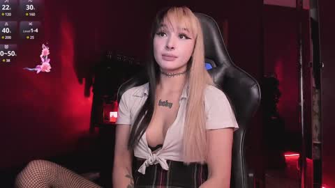 Mila online show from January 5, 4:59 pm