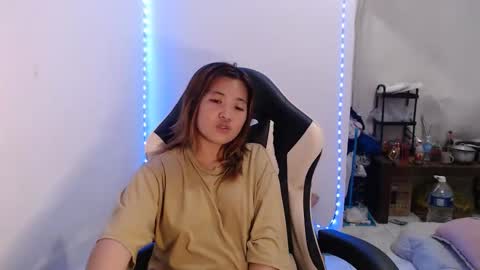 bb girl online show from November 11, 7:15 am