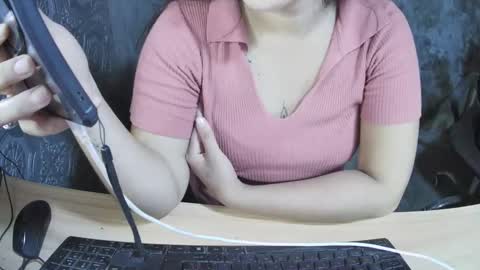 Nova Mae online show from April 10, 7:03 am