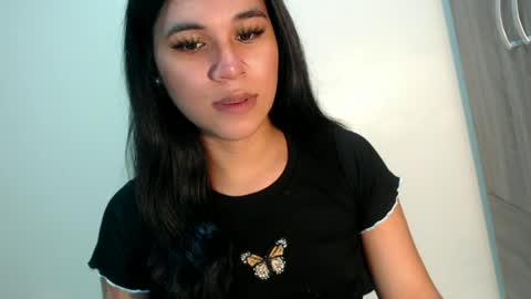 Ayesha online show from May 31, 5:19 pm