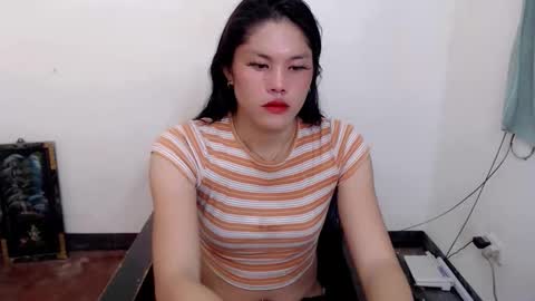 lucy gwapa online show from December 16, 2:39 am