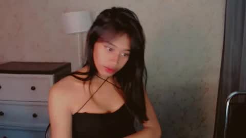 kisses online show from March 17, 8:18 am