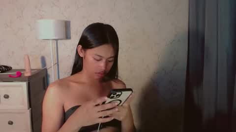 kisses online show from April 12, 12:19 pm