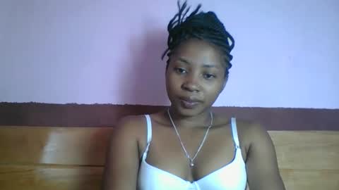 asmiraa online show from March 22, 10:10 am