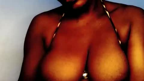 ass_elbonypussy online show from May 27, 7:05 am