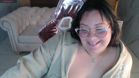 astrid1_s online show from April 10, 6:52 am
