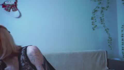 Zara online show from January 8, 7:07 pm