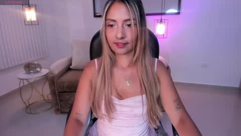 asura_love online show from April 12, 10:45 pm