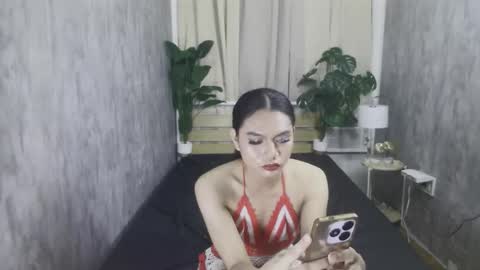 atashakendall online show from November 27, 7:39 pm