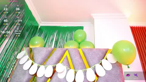 Athenea online show from April 8, 3:30 am