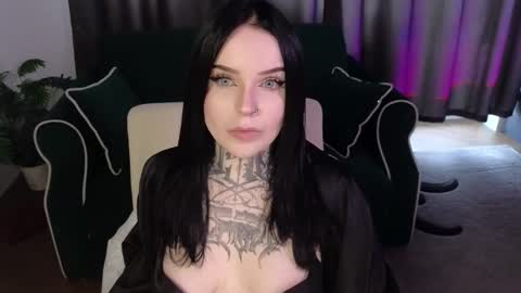 online every day between 10am-23pm online show from March 15, 4:58 am