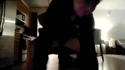 august_third online show from January 3, 4:22 am